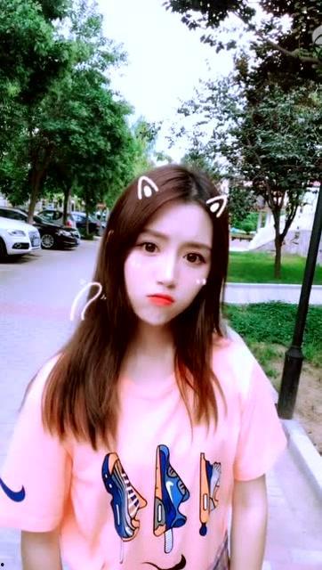 女孩子旅游吃瓜,女孩们的甜蜜旅行美食记