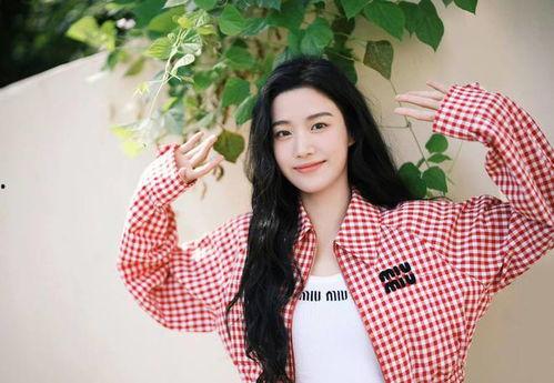 卢昱晓吃瓜,揭秘娱乐圈幕后真相