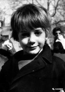 唐尼吃八月瓜,探寻民间美味新体验