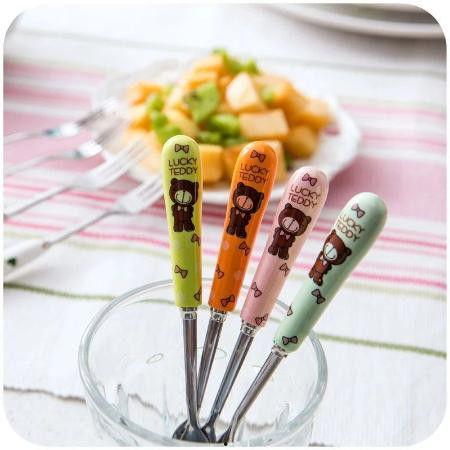 吃瓜小叉勺子,揭秘娱乐圈背后的那些事儿