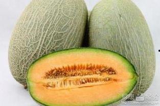 青年吃哈密瓜,青年们的哈密瓜美食之旅