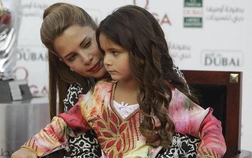 吃瓜王妃大结局,宫廷风云落幕，真爱终成眷属