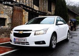 雪佛兰科鲁兹吃瓜,瓜田里的时尚座驾，尽享驾驶乐趣